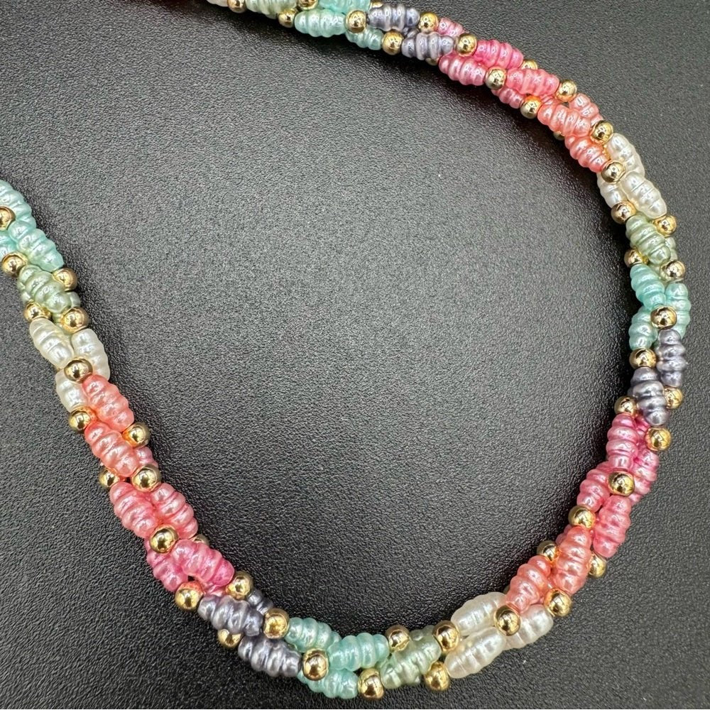 NecklaceVintage 1980s Pastel Faux Pearl Twisted Blue, Pink Necklace