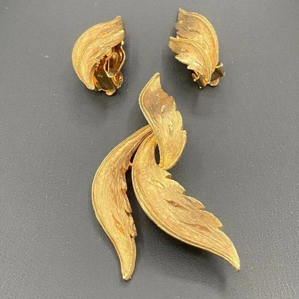 SetsVintage 60s JJ Textured Gold Tone Gilt Leaf Set Brooch and Clip On Earrings