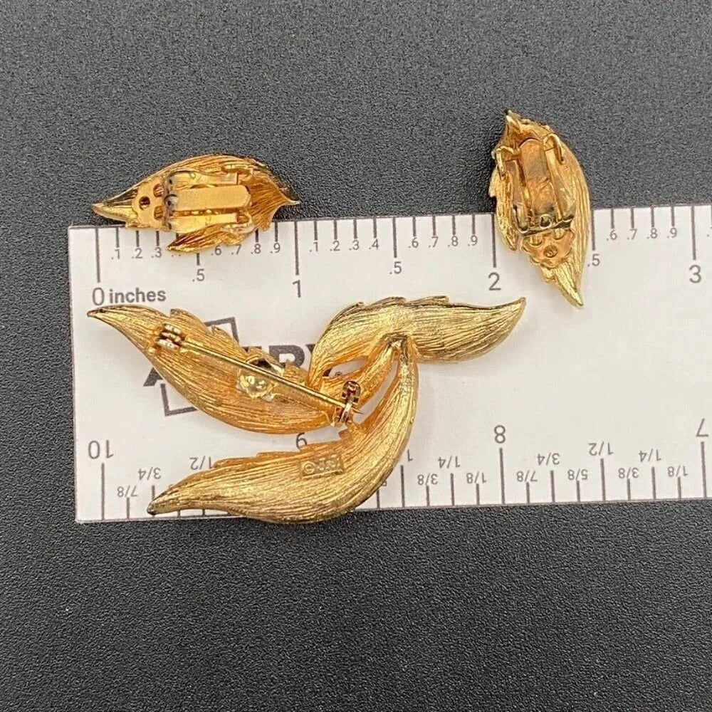 SetsVintage 60s JJ Textured Gold Tone Gilt Leaf Set Brooch and Clip On Earrings