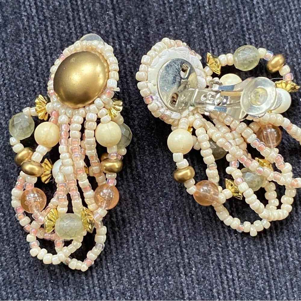 EarringsVintage 80s Claire's Pinkish Seed Bead Dangle Clip-On Earrings - Old Deadstock