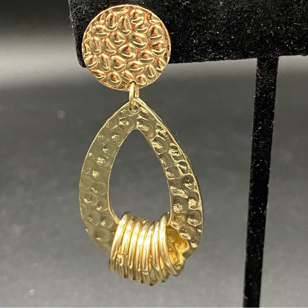 EarringsVintage 80s Hammered Gold-Tone Dangle Hoop Clip-Ons