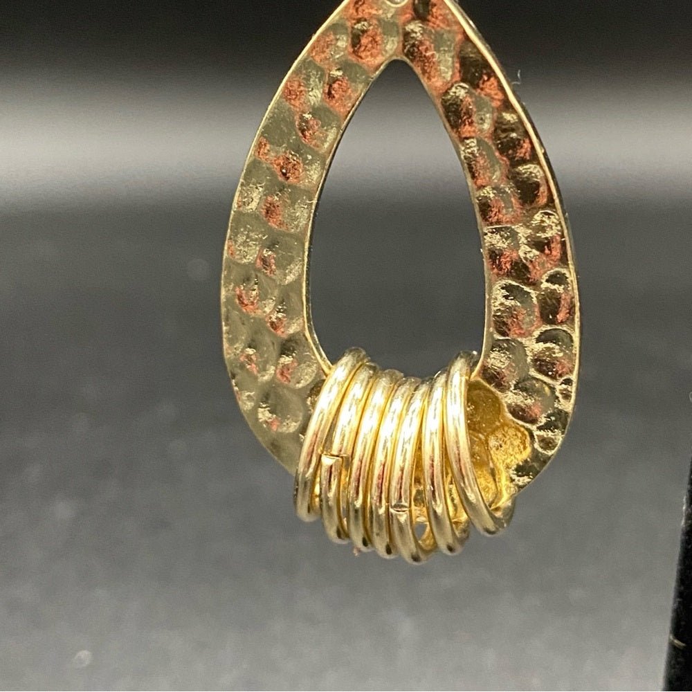 EarringsVintage 80s Hammered Gold-Tone Dangle Hoop Clip-Ons