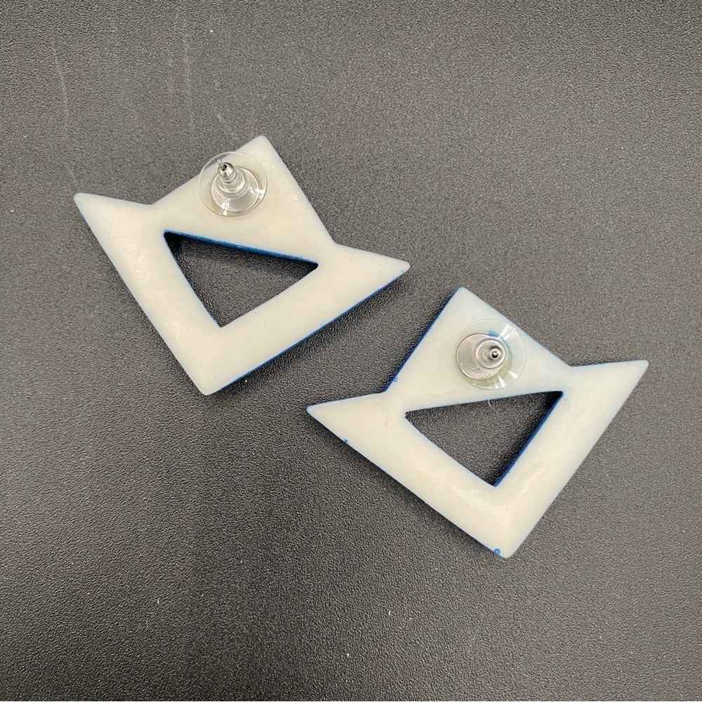 EarringsVintage 80s/90s Bright Blue Mod Geometric Lucite Earrings