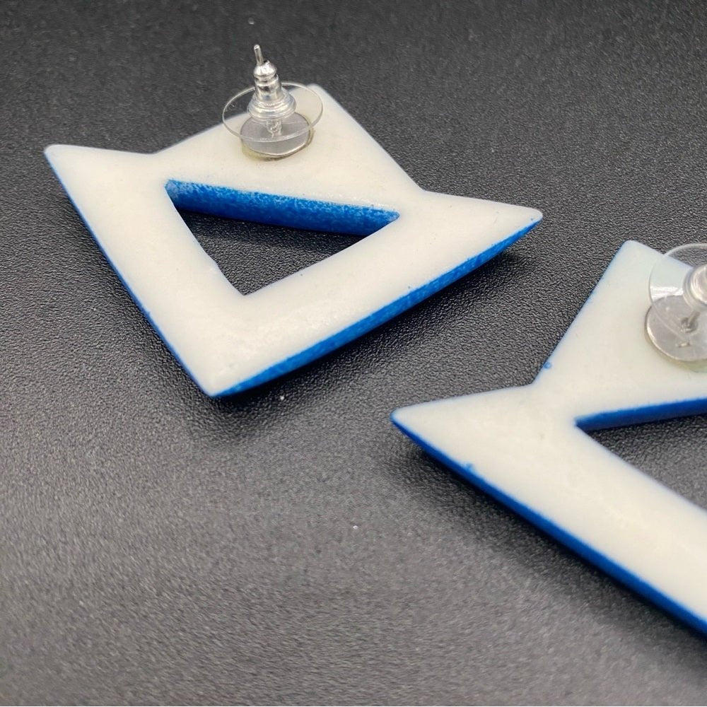 EarringsVintage 80s/90s Bright Blue Mod Geometric Lucite Earrings
