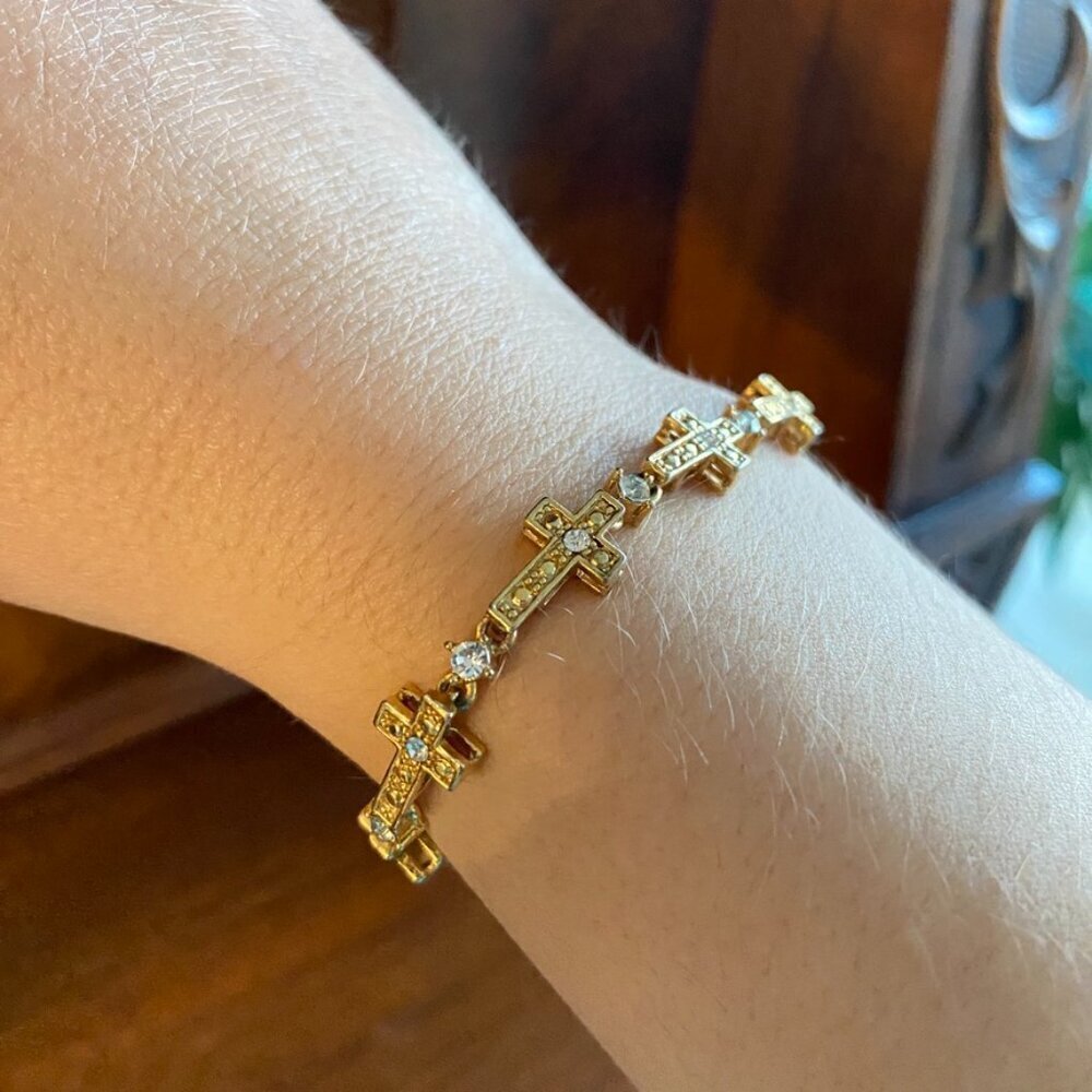 BraceletVintage Avon Gold-Tone Cross Tennis Bracelet with Crystal Rhinestones