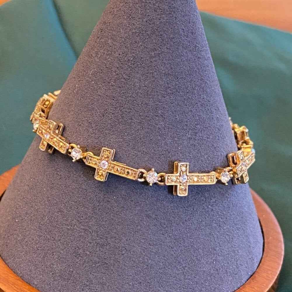BraceletVintage Avon Gold-Tone Cross Tennis Bracelet with Crystal Rhinestones