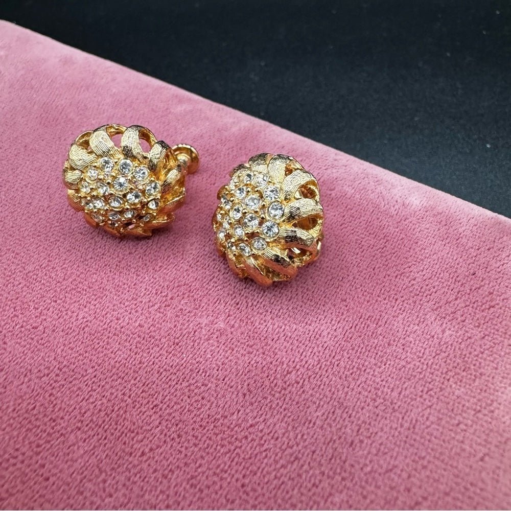 EarringsVintage Deadstock Gold-Tone Dome Rhinestone Screwback Earrings