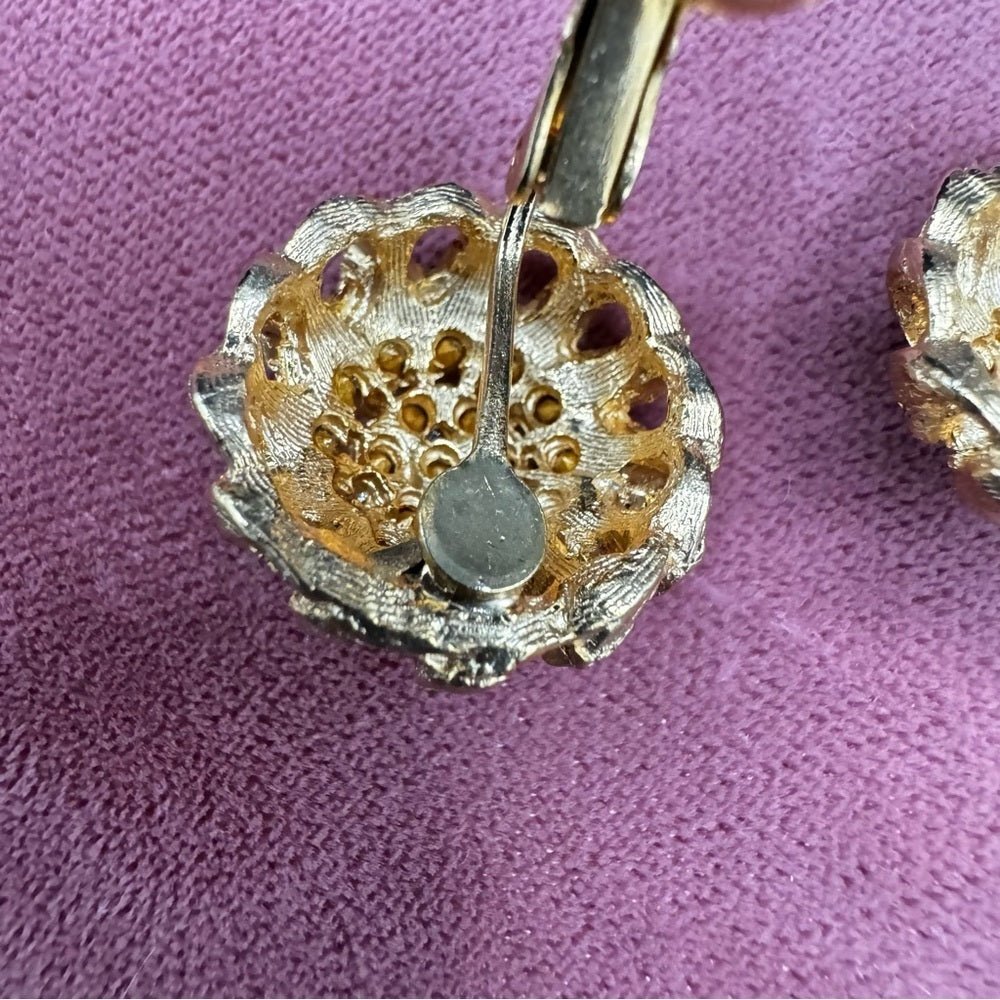 EarringsVintage Deadstock Gold-Tone Dome Rhinestone Screwback Earrings