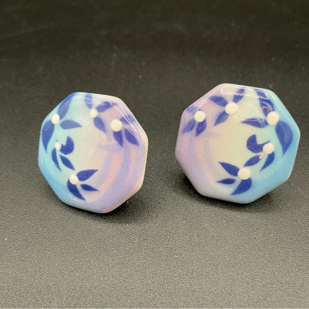 EarringsVintage Japanese Hand-Painted Porcelain Clip-On Earrings