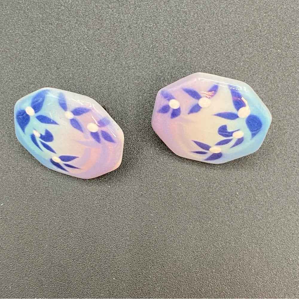 EarringsVintage Japanese Hand-Painted Porcelain Clip-On Earrings