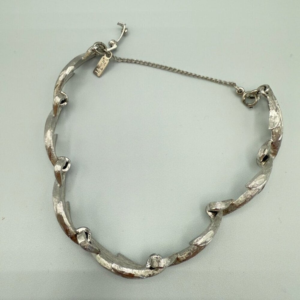 BraceletVintage Monet Brushed Silver Leaf Bracelet with Safety Clasp