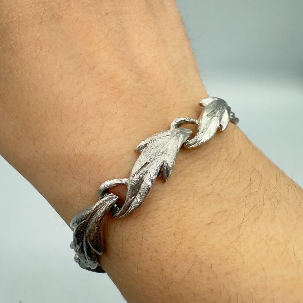 BraceletVintage Monet Brushed Silver Leaf Bracelet with Safety Clasp