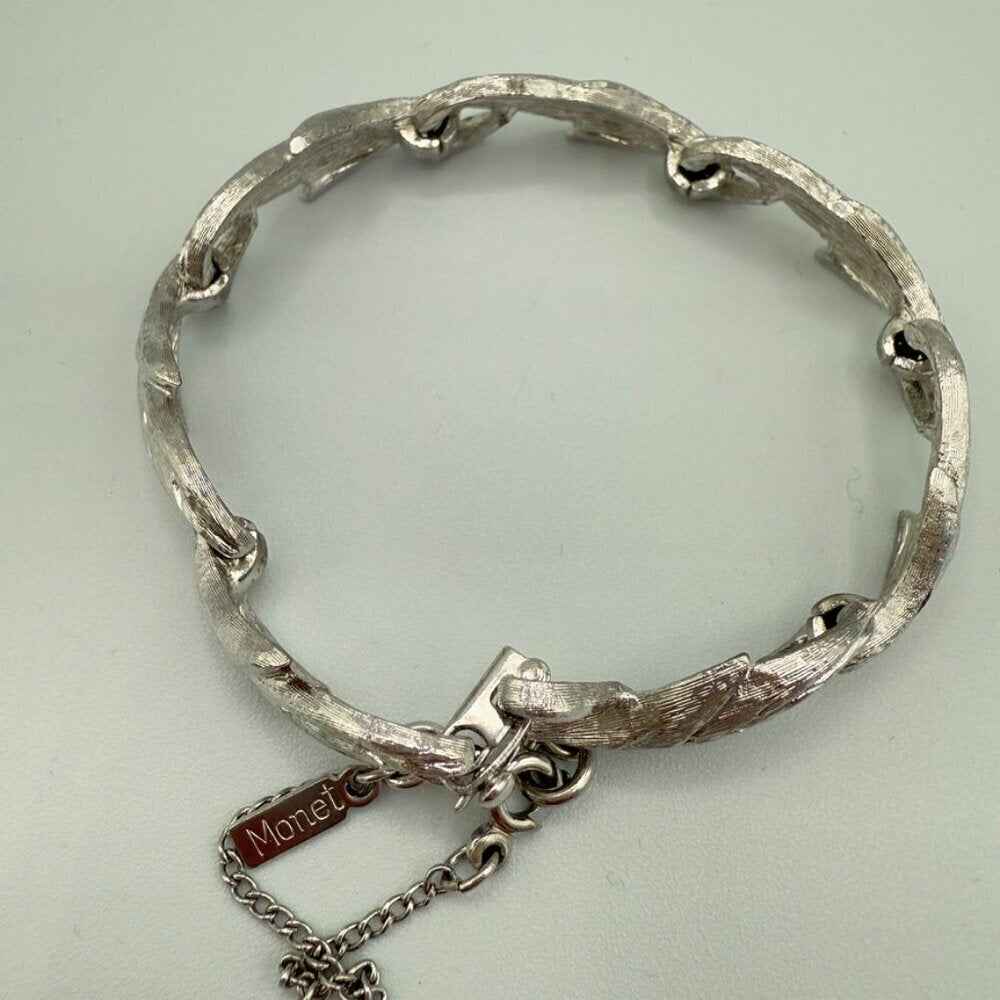 BraceletVintage Monet Brushed Silver Leaf Bracelet with Safety Clasp