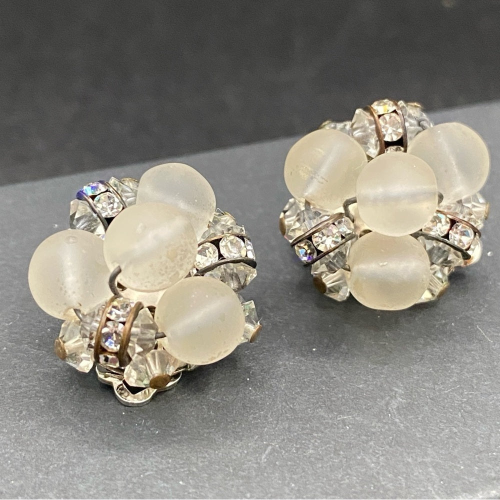 EarringsVintage Pearlcraft Signed Silver-Tone & Frosted White Cluster Clip-Ons — circa 1950