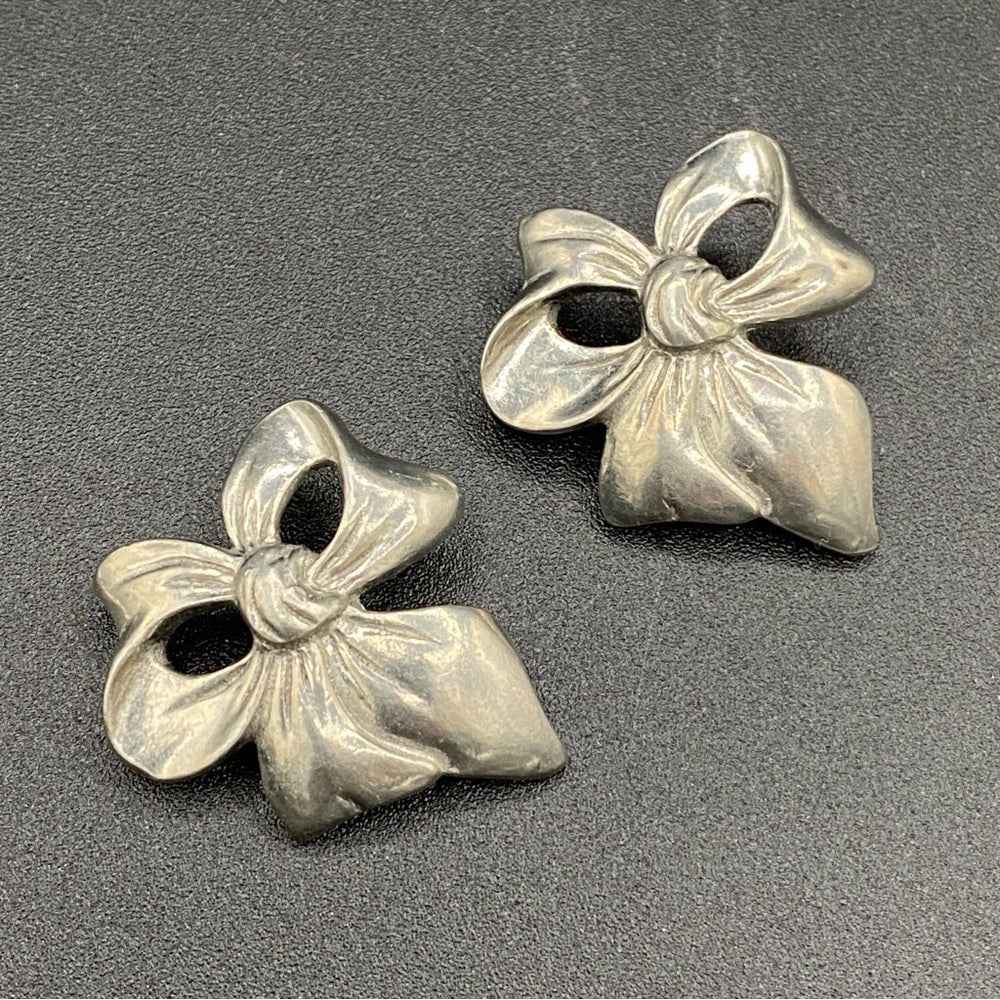 EarringsVintage Seagull Canada Signed Pewter Bow Earrings — 1988