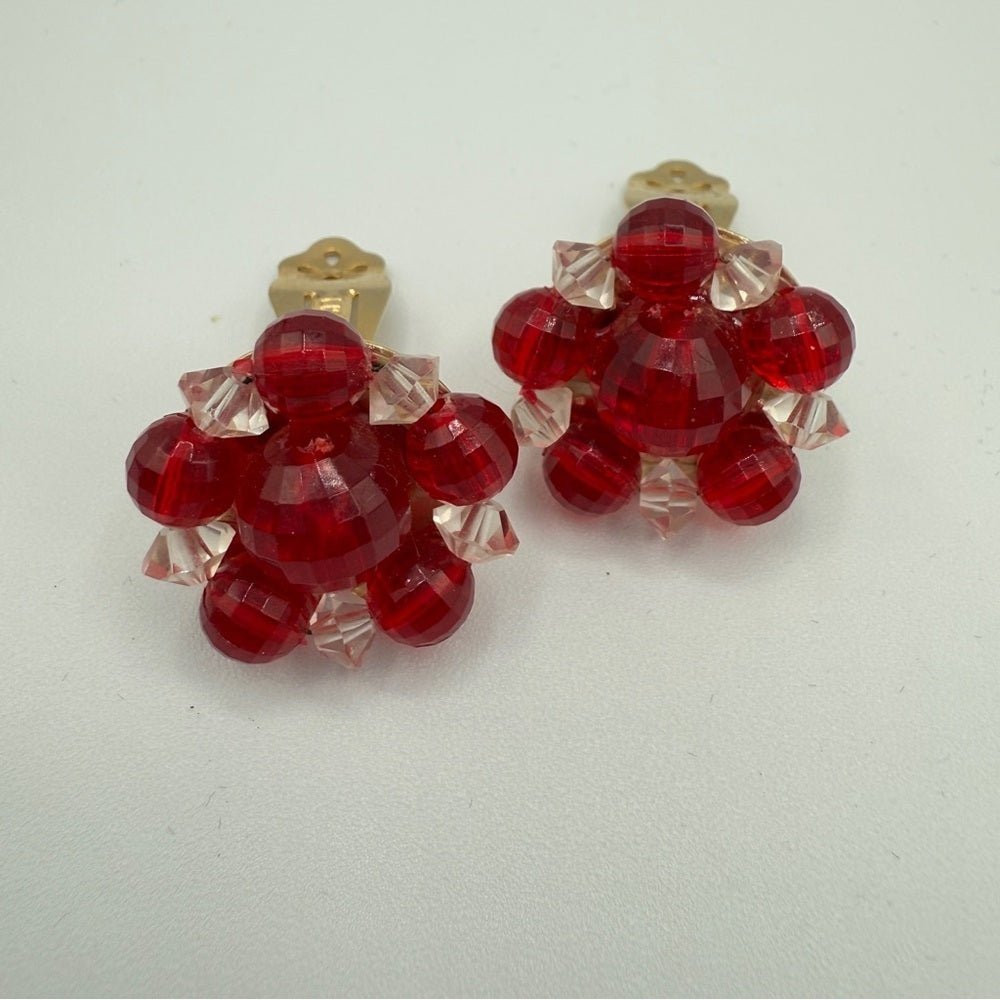 EarringsVintage Signed Lisner Red Cluster Clip-On Earrings