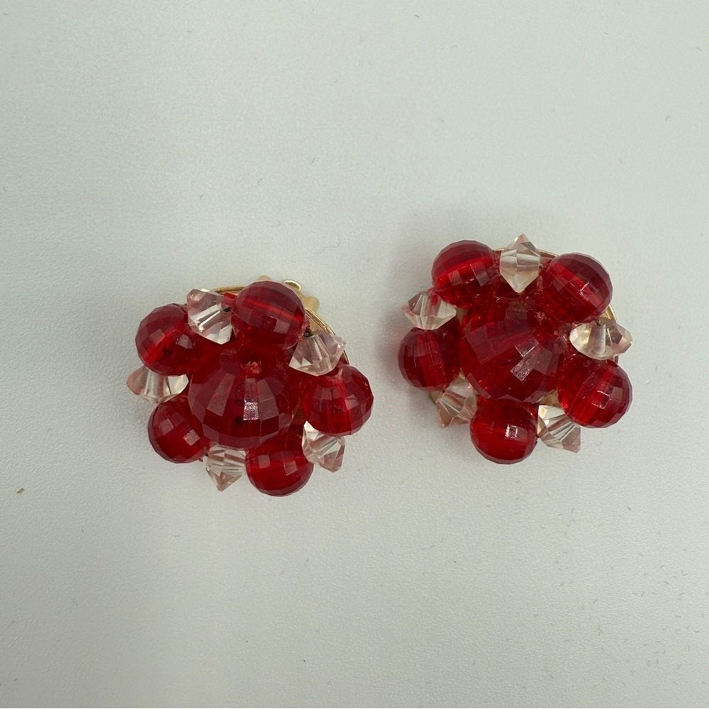EarringsVintage Signed Lisner Red Cluster Clip-On Earrings