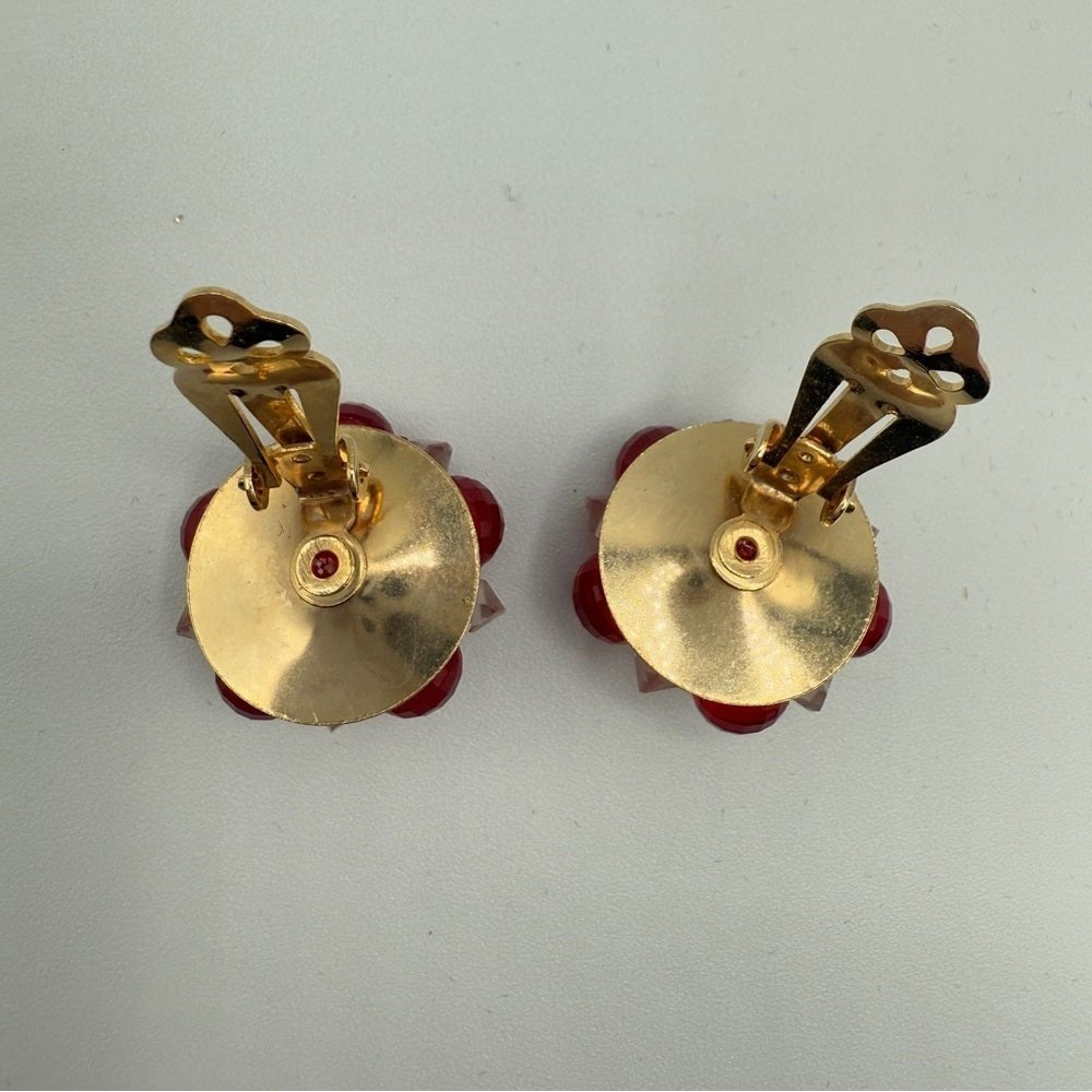 EarringsVintage Signed Lisner Red Cluster Clip-On Earrings