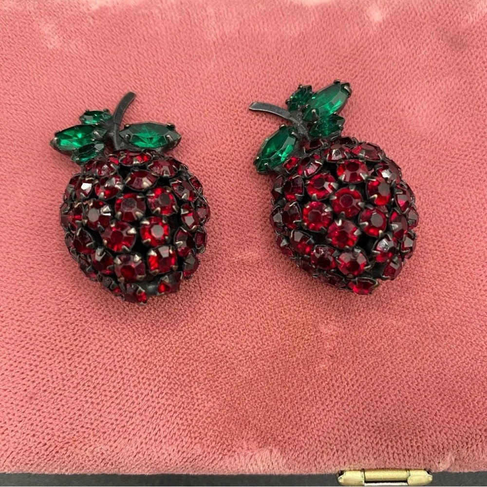 EarringsVintage Warner Signed Strawberry Crystal Rhinestone Clip-On Earrings
