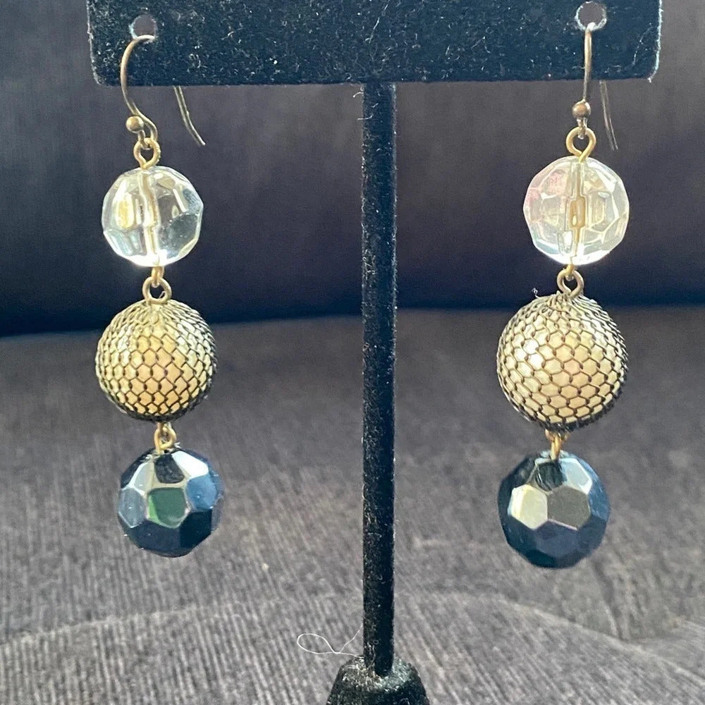 Elegant Dangle Earrings with Chainmail Pearl, Crystal Beads 2.5”