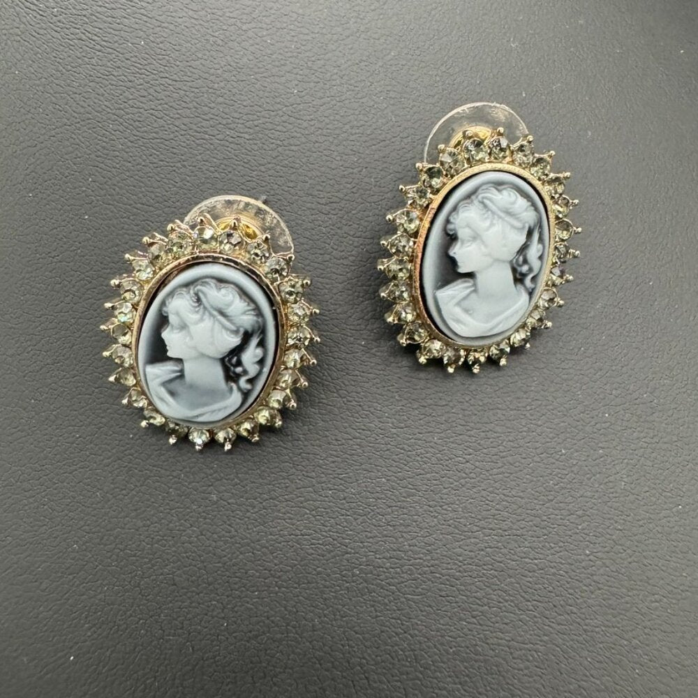 Smokey Rhinestone and Black White Cameo Pierced Earrings