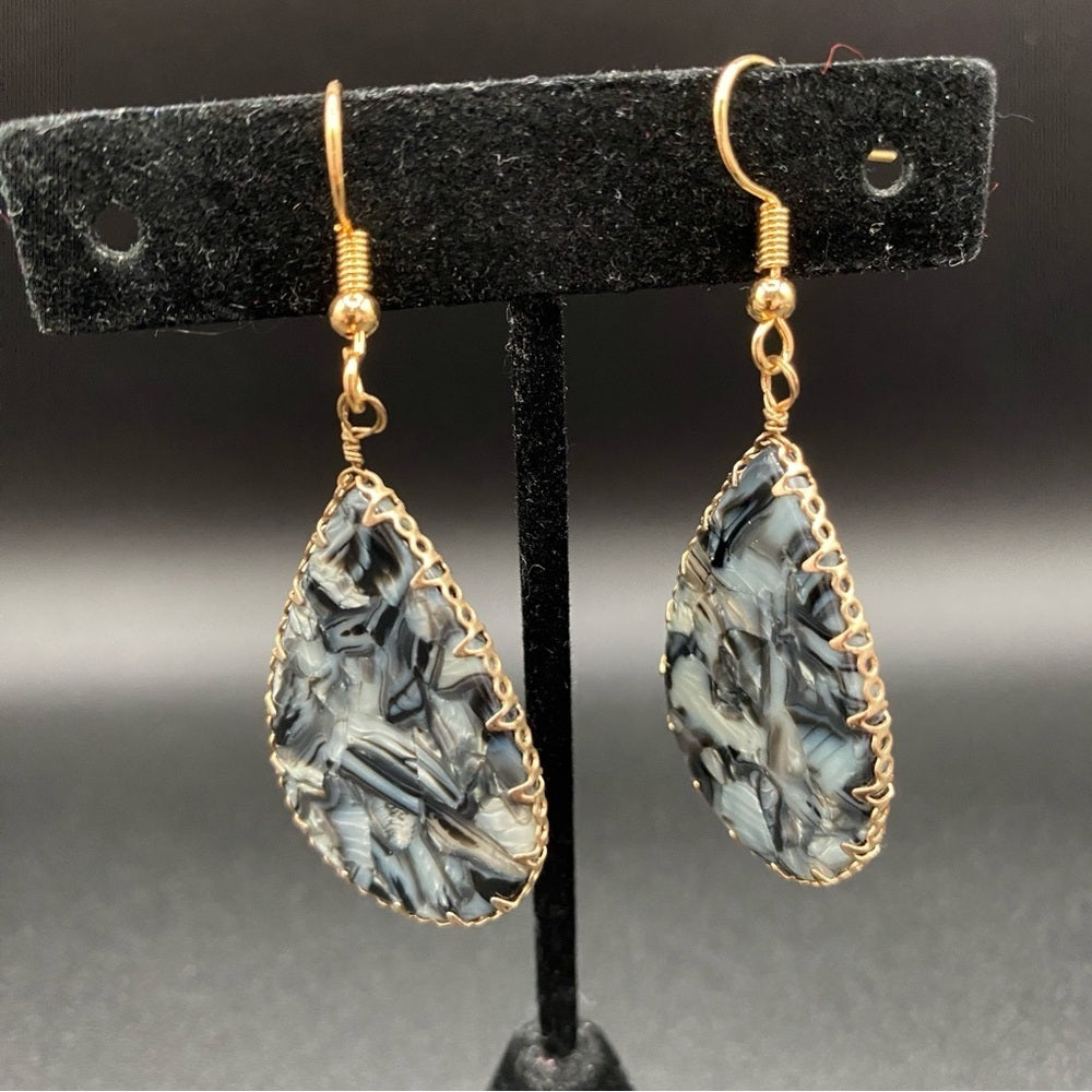 Marbled Lucite Teardrop Pierced Earrings