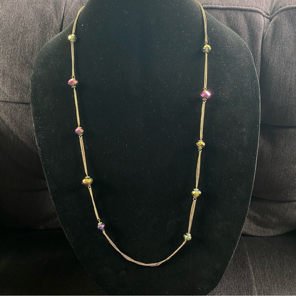 Dainty Aurora Borealis Stationary Glass Beaded Necklace