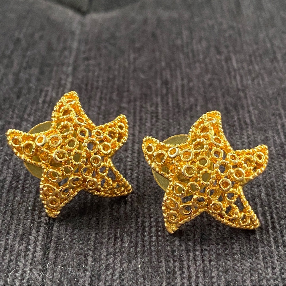 Nautical Gold Tone Mesh Starfish Earrings Pierced