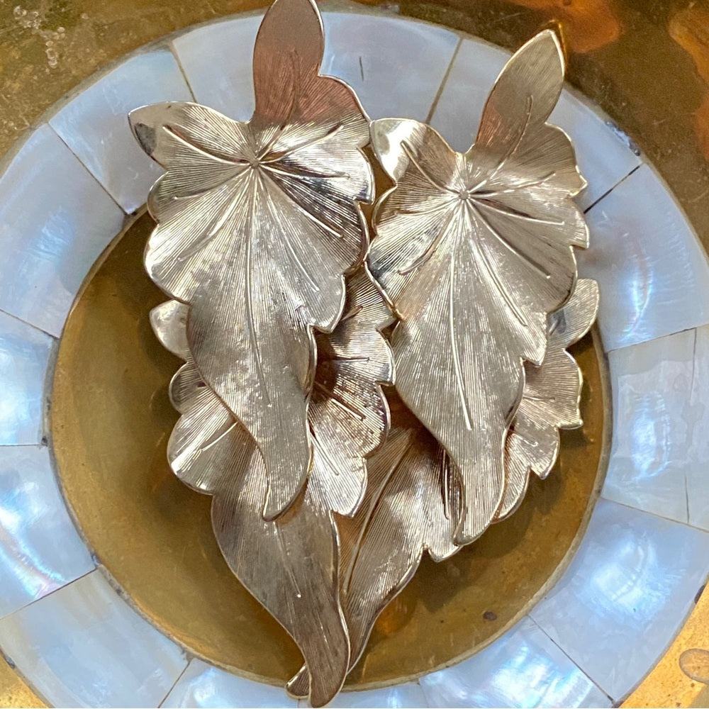 Gold Tone 80s Clip On Earrings - Vintage Articulating Leaves