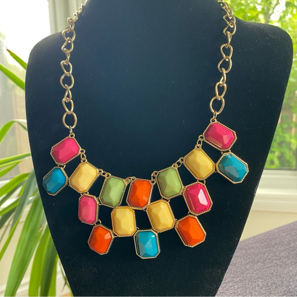 Beautiful Colorful Chunky Bib Necklace