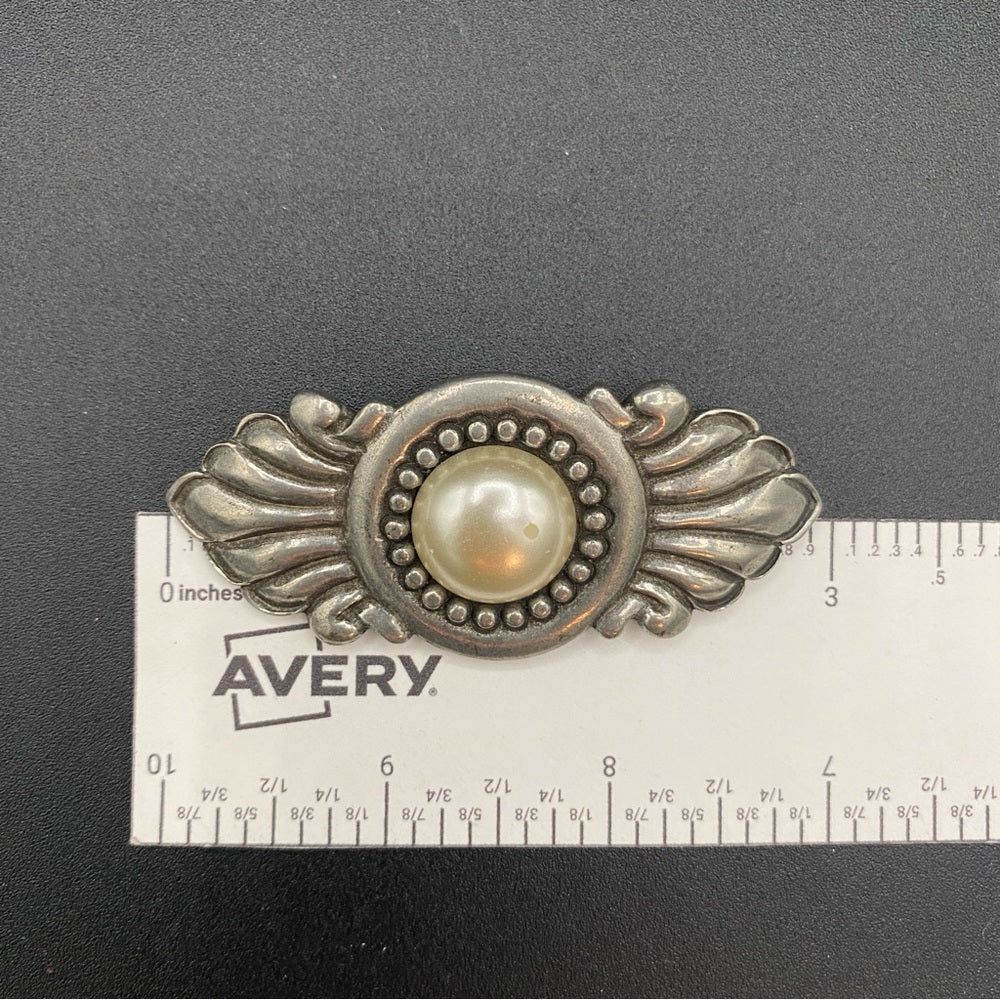 Vintage Signed Seagull Canada Pewter Victorian Style Brooch with Faux Pearl