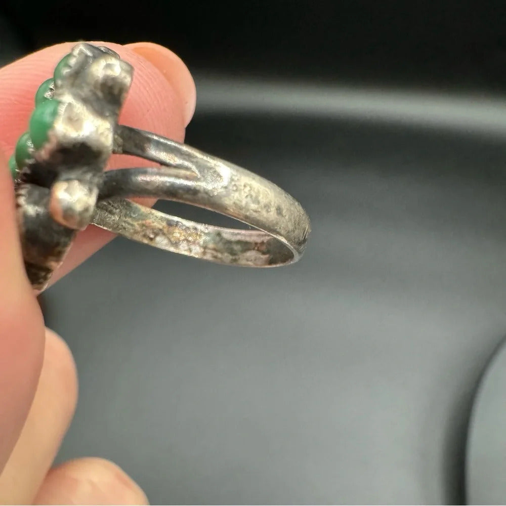 Vintage Zuni Cluster Signet Ring with Prong Setting in Sterling Silver Size 5