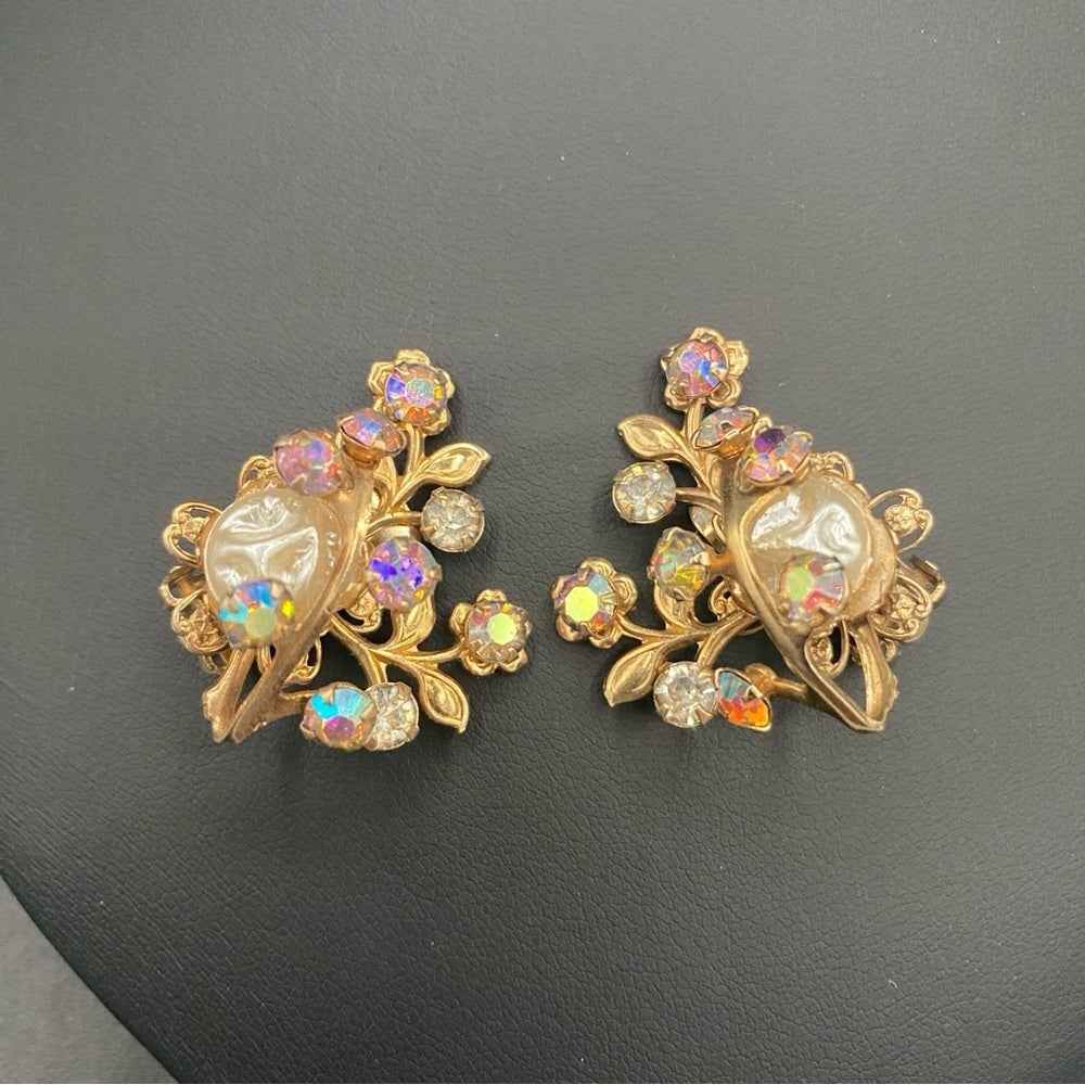 Gorgeous Baroque Style AB Crystal and Faux Pearl Vintage Clip On Earrings