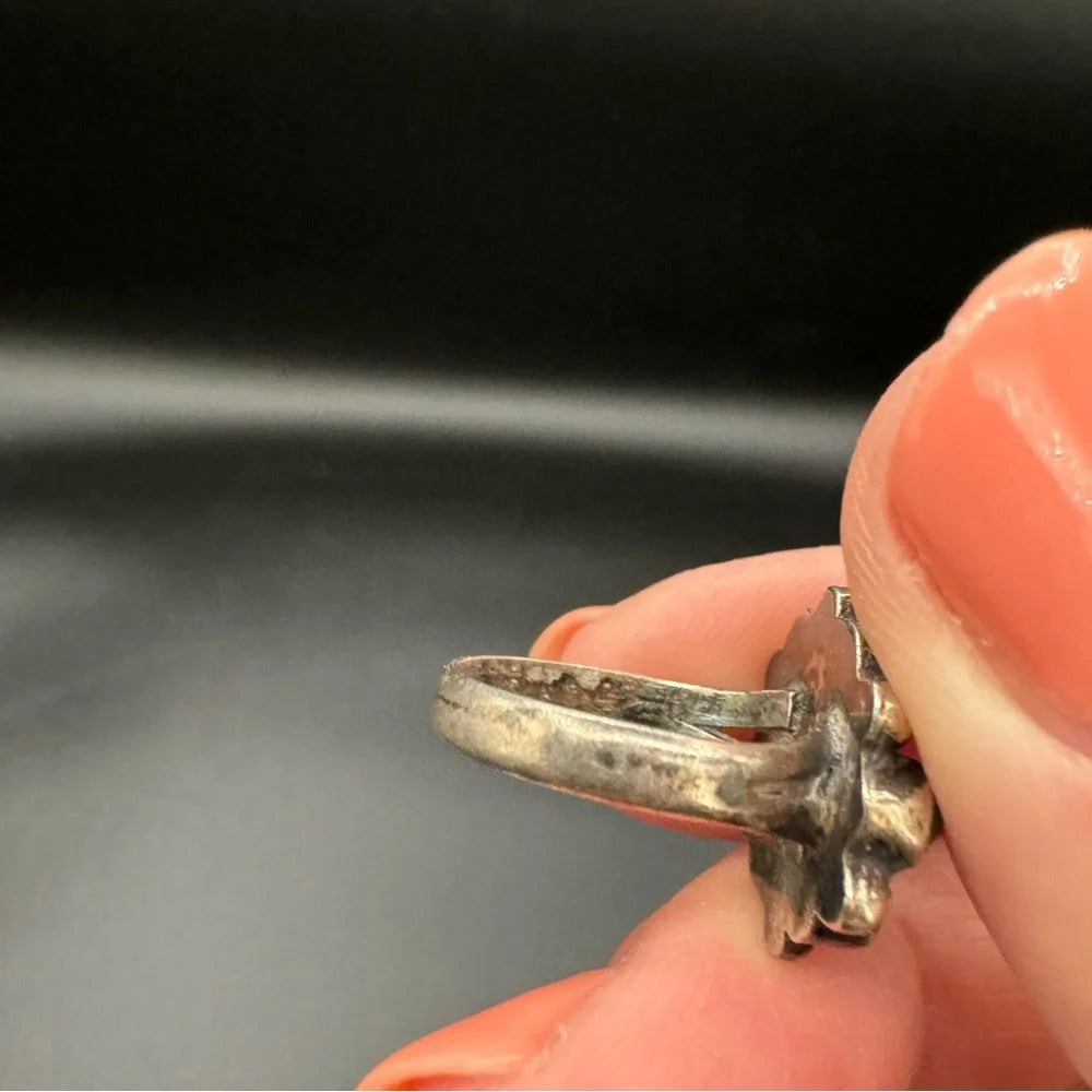 Vintage Zuni Cluster Signet Ring with Prong Setting in Sterling Silver Size 5