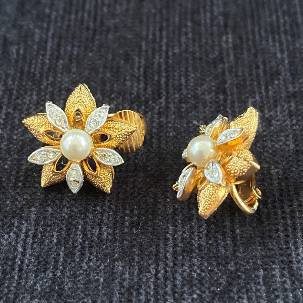 Vintage Flower Earrings in Brushed Gold Tone, Sparkly CZ and Faux Pearl Clip On