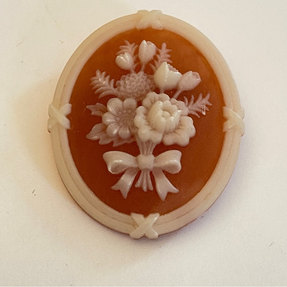 Vintage 80s Signed Avon Floral Cameo Brooch Resin collectible