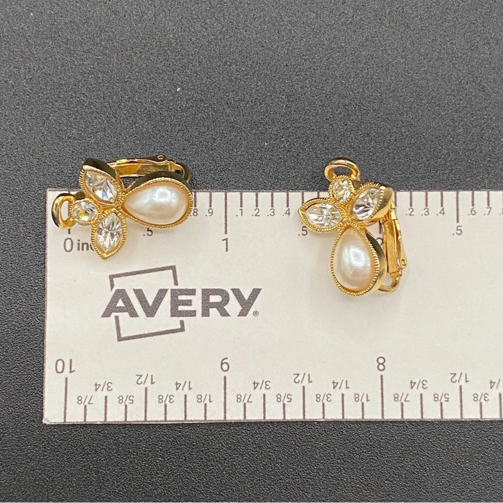 Avon Vintage Angel Pearl and Gold Tone Clip On Earrings