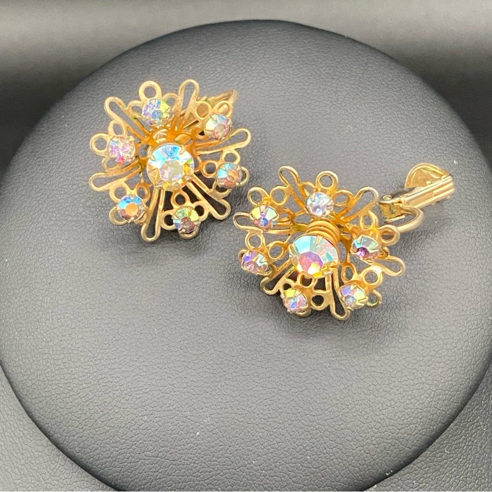 1950s Aurora Borealis Rhinestone Starburst Flower Clip On Earrings