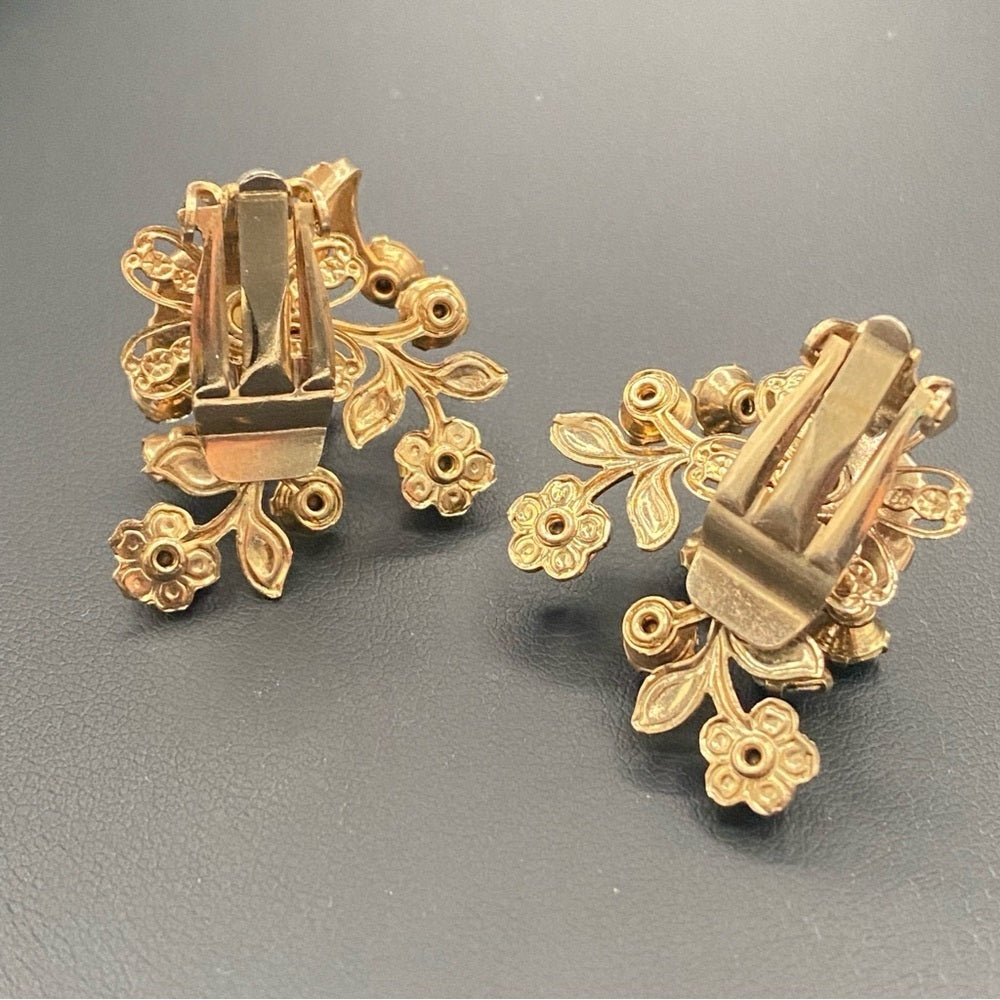 Gorgeous Baroque Style AB Crystal and Faux Pearl Vintage Clip On Earrings